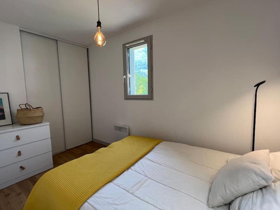 T3 Centre Ville Avec Parking, Balcon Et Wifi. 5P. Cauterets Exterior photo
